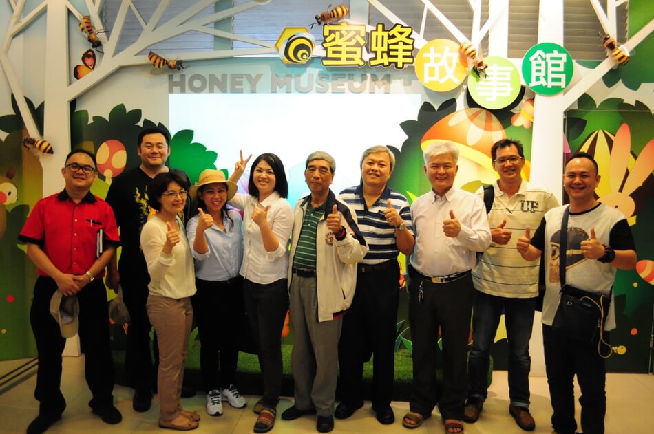 張世揚博士與馬來西亞養蜂人參訪團